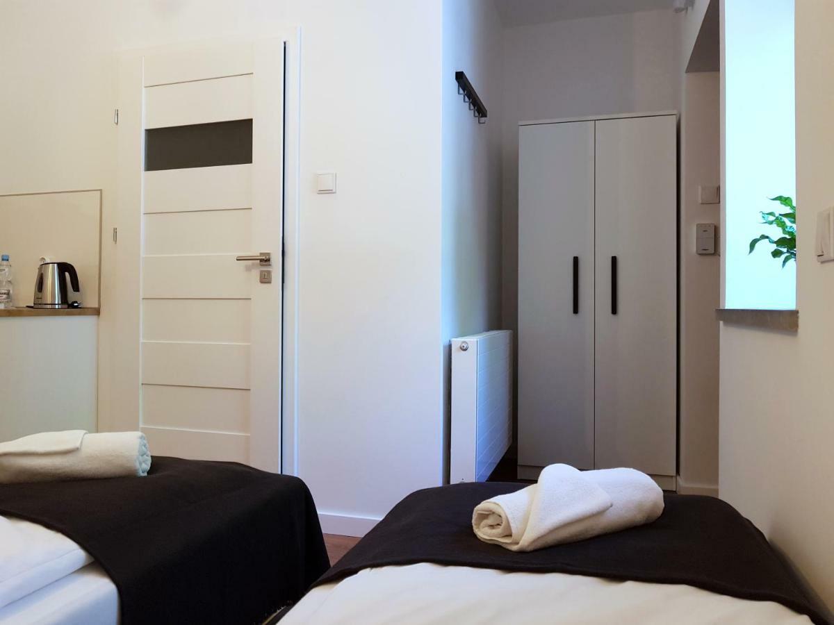 Apartamenty Metro Targowek Warszawa Exteriör bild