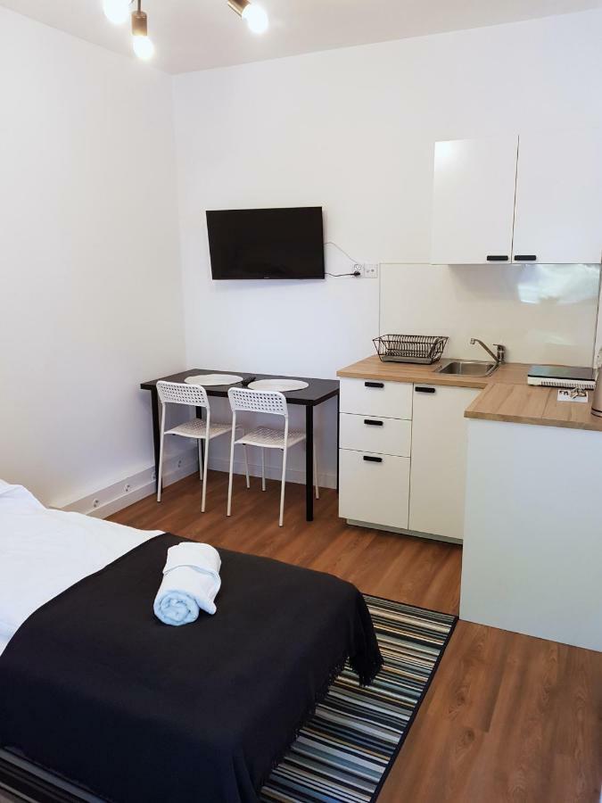 Apartamenty Metro Targowek Warszawa Exteriör bild