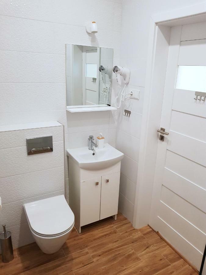 Apartamenty Metro Targowek Warszawa Exteriör bild
