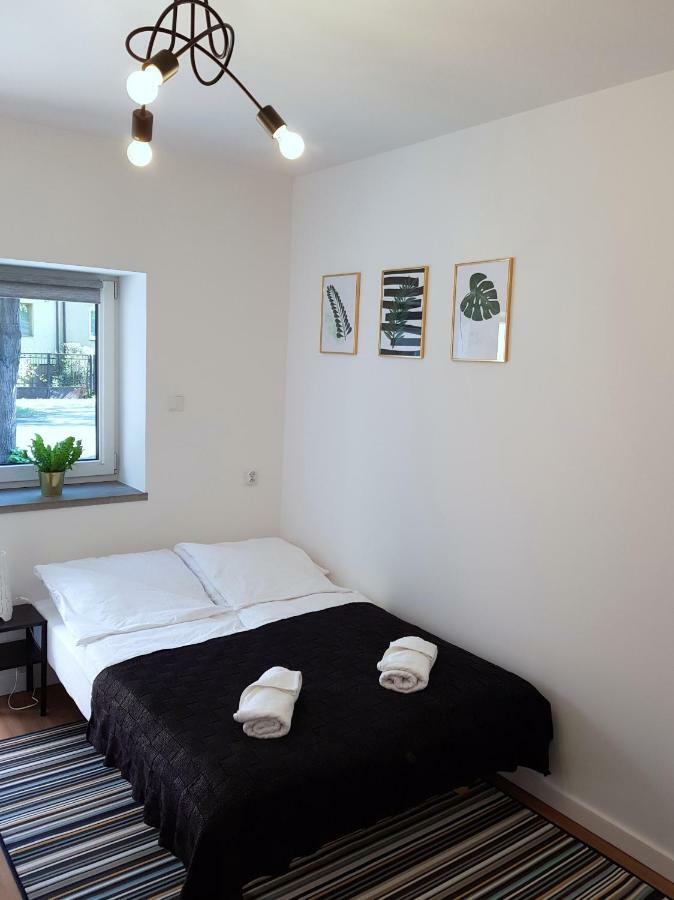 Apartamenty Metro Targowek Warszawa Exteriör bild